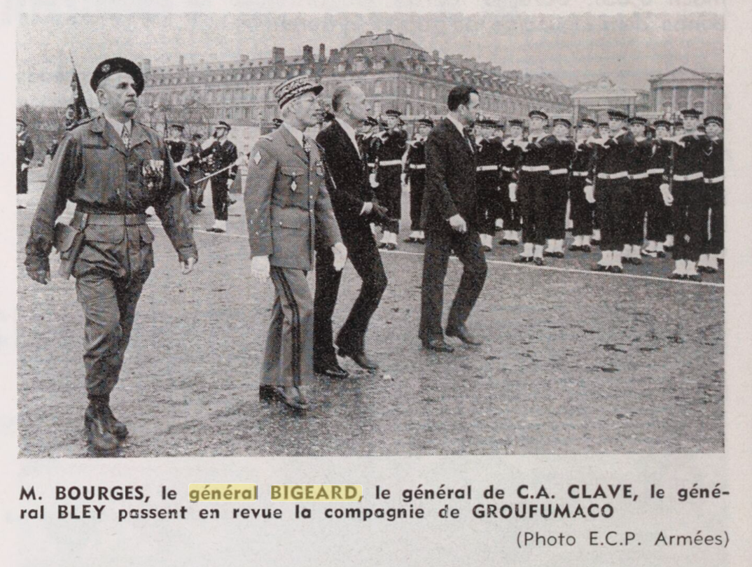 Défilé du Général Bigeard en 1975